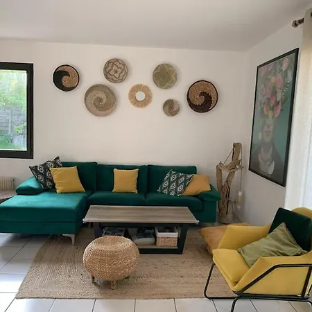 Maison Familiale Avec Piscine Au Calme *
