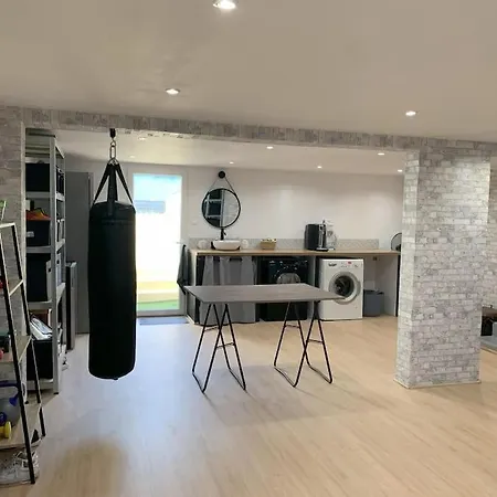 Maison Familiale Avec Piscine Au Calme