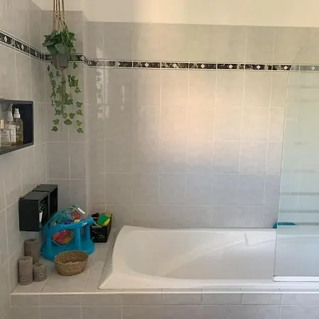 Maison Familiale Avec Piscine Au Calme Бланкфор