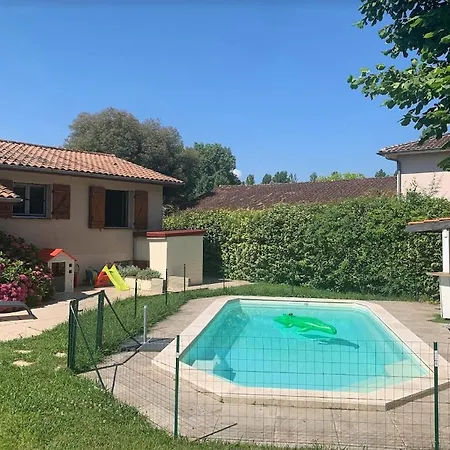 Holiday home Maison Familiale Avec Piscine Au Calme *